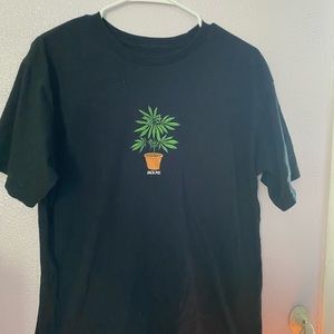 black (m) pacsun tee